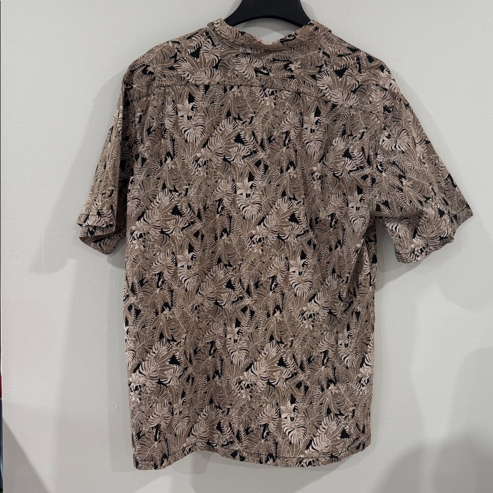 Tori Richard mens brown and black button down aloha shirt - Picture 4 of 5